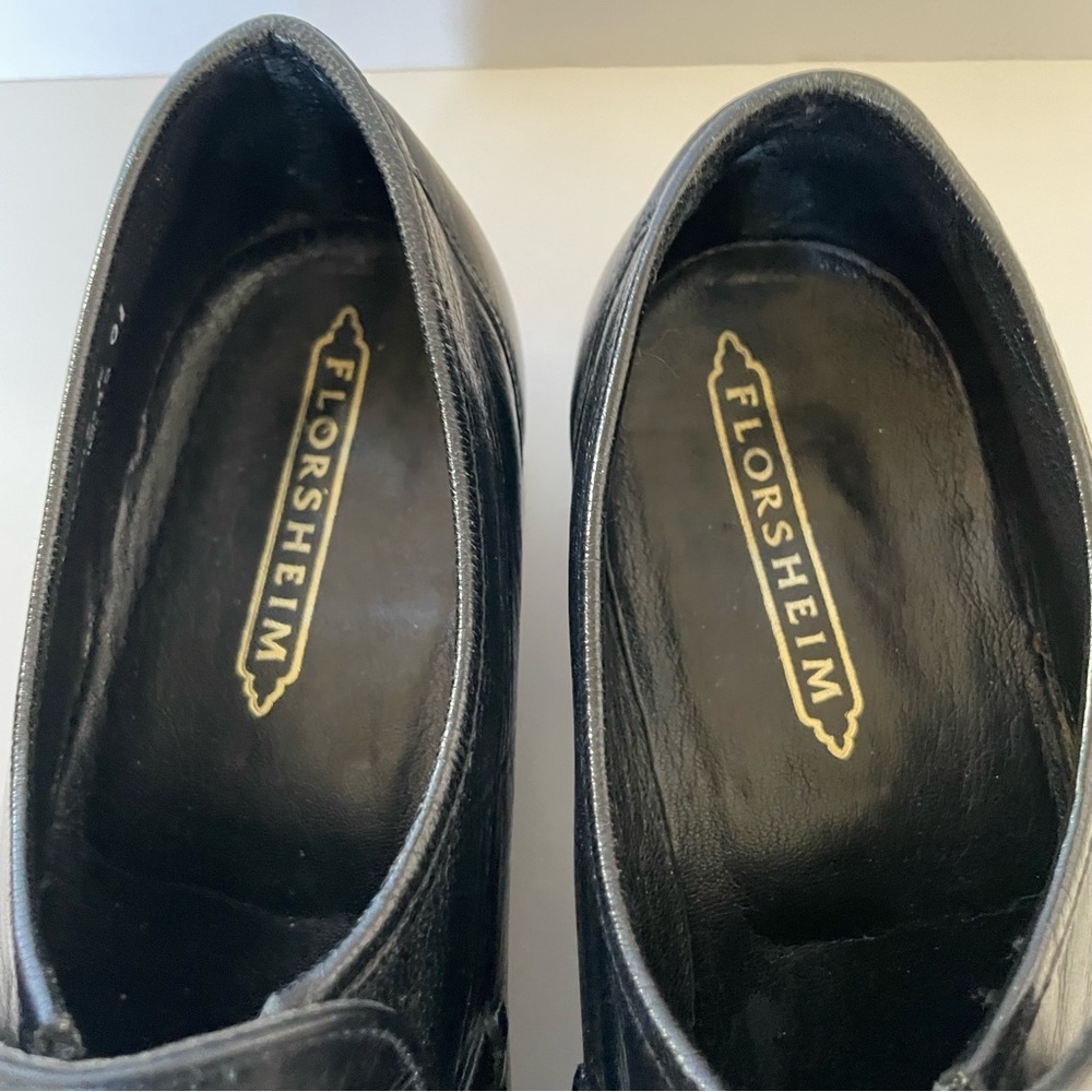 Florsheim Men’s Size 9 Black Leather Slip On Loafer Dress Shoe with tassels - Picture 6 of 12